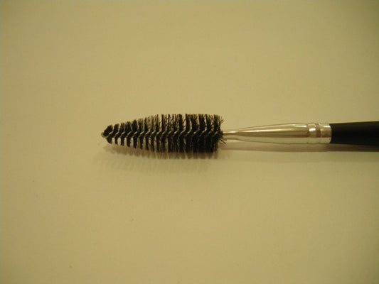 Para aplicación de mascara o rímel